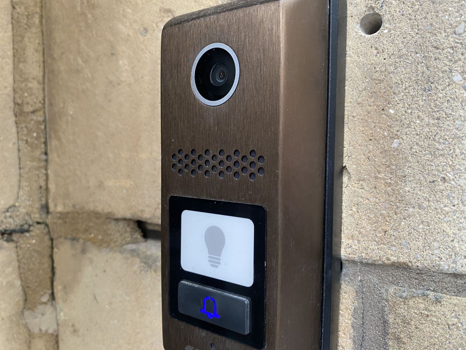 Intercom Repair Midtown Manhattan No Audio on West 49th st