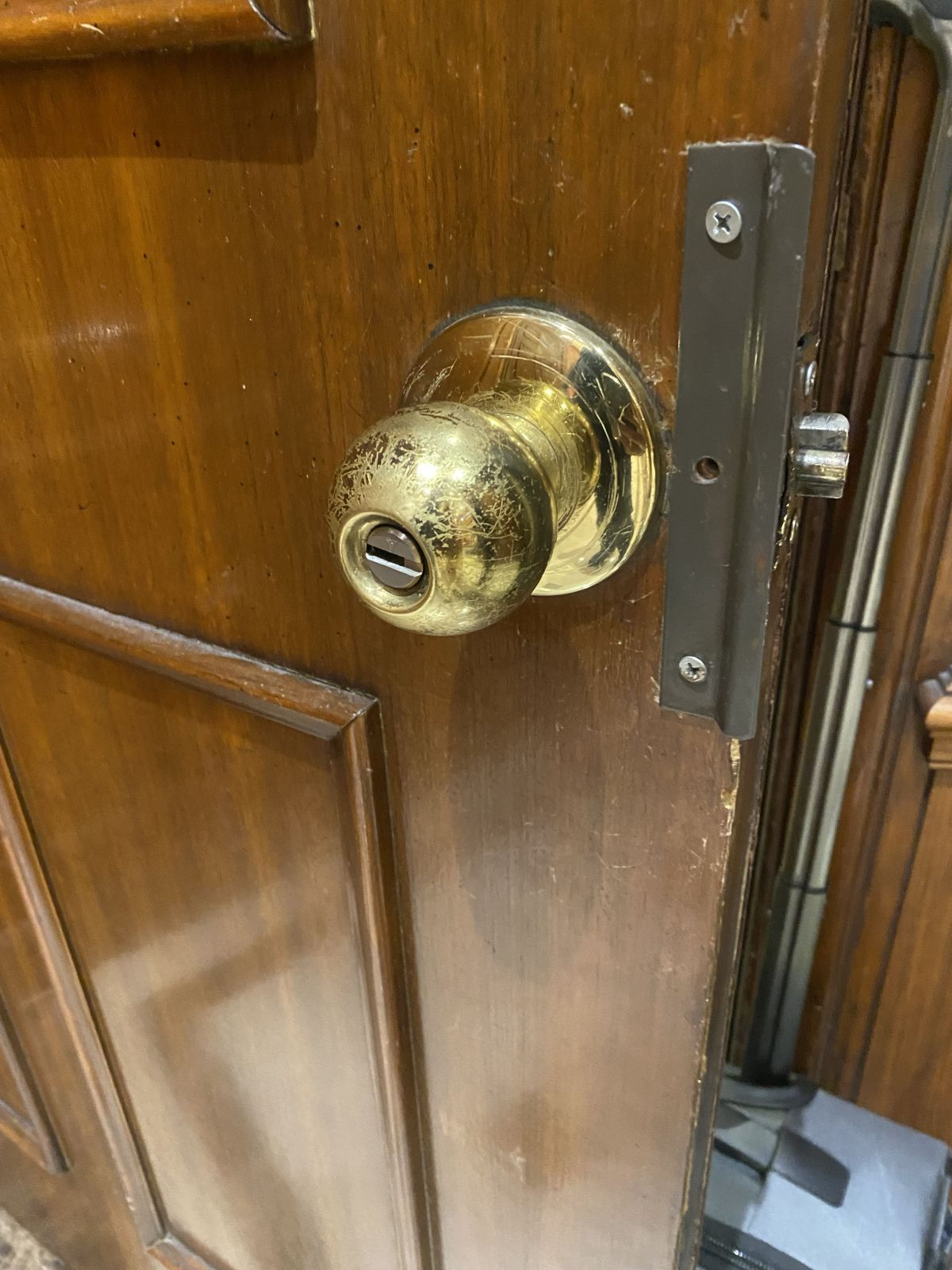 Lock-Repair--East-59th-&-Fifth-Ave-midtown-manhattan-B