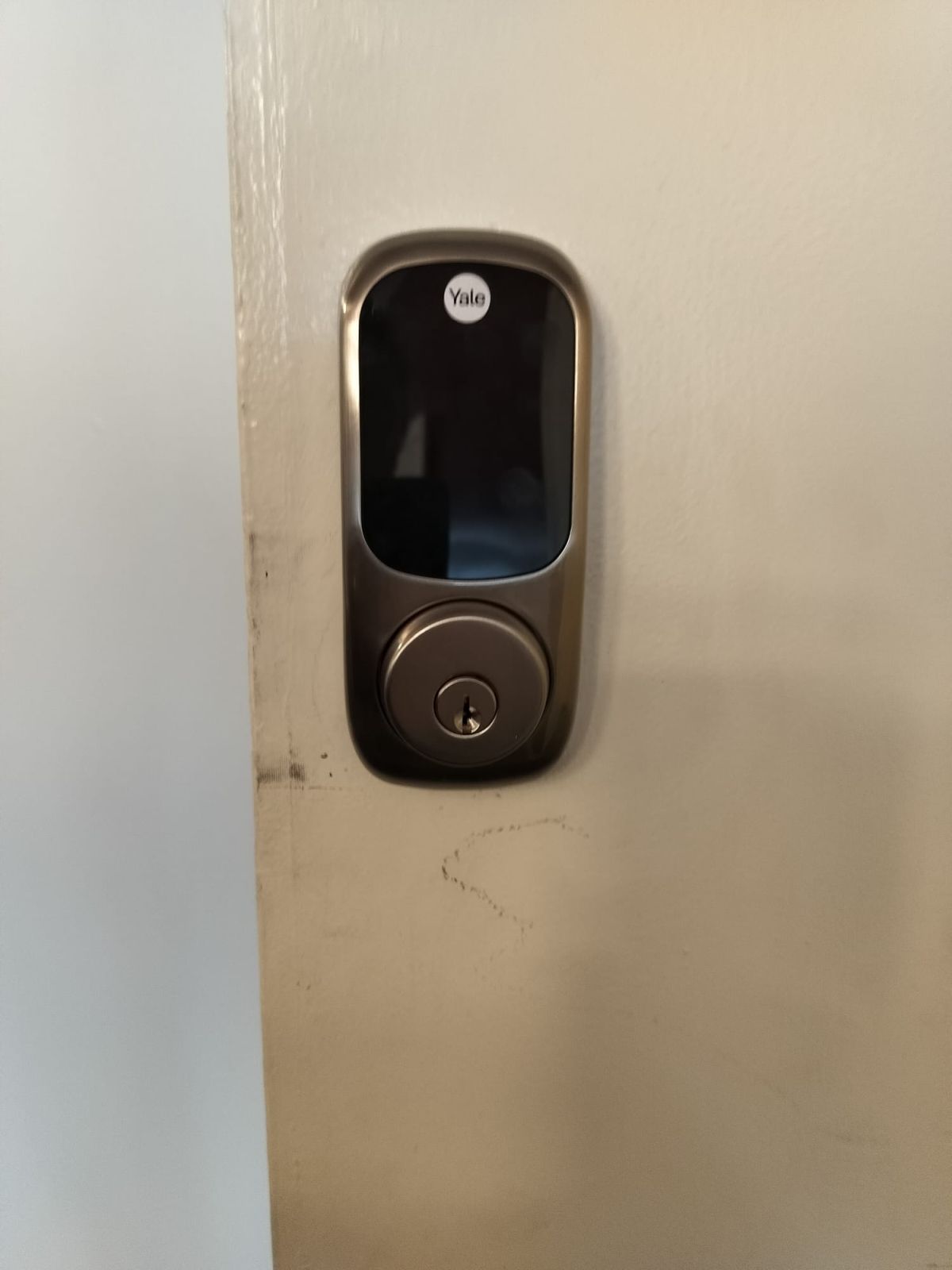 Smart Lock Slow Response east 56th st and park ave Apartment midtown manhattan