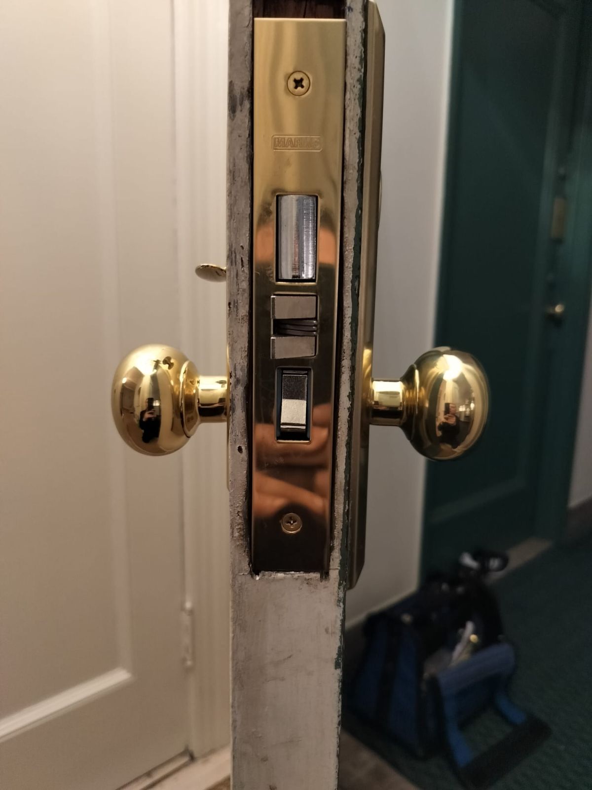 Emergency lockout midtown west a2z locksmith and door a