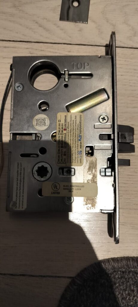 Office Lock Hard to Turn in Lexington Ave 52nd Street b